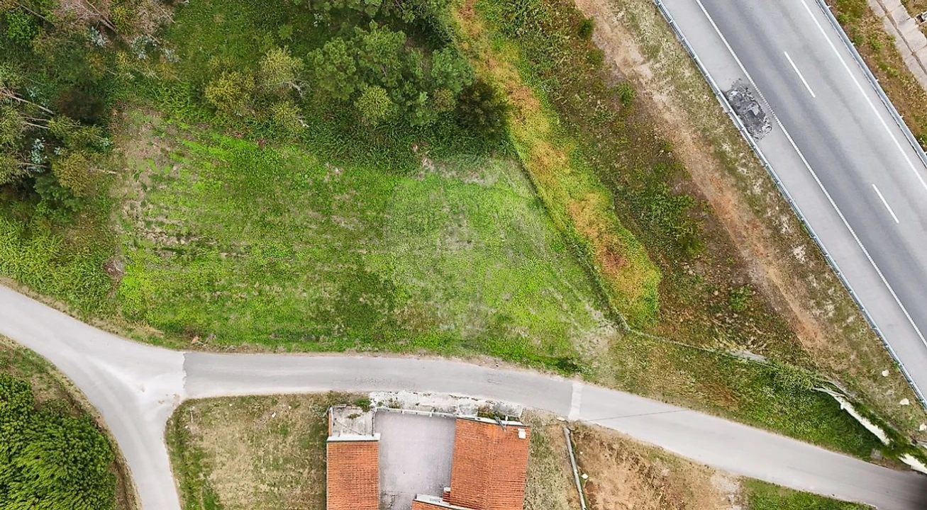 Terreno para Venda em Arazede Foto 2