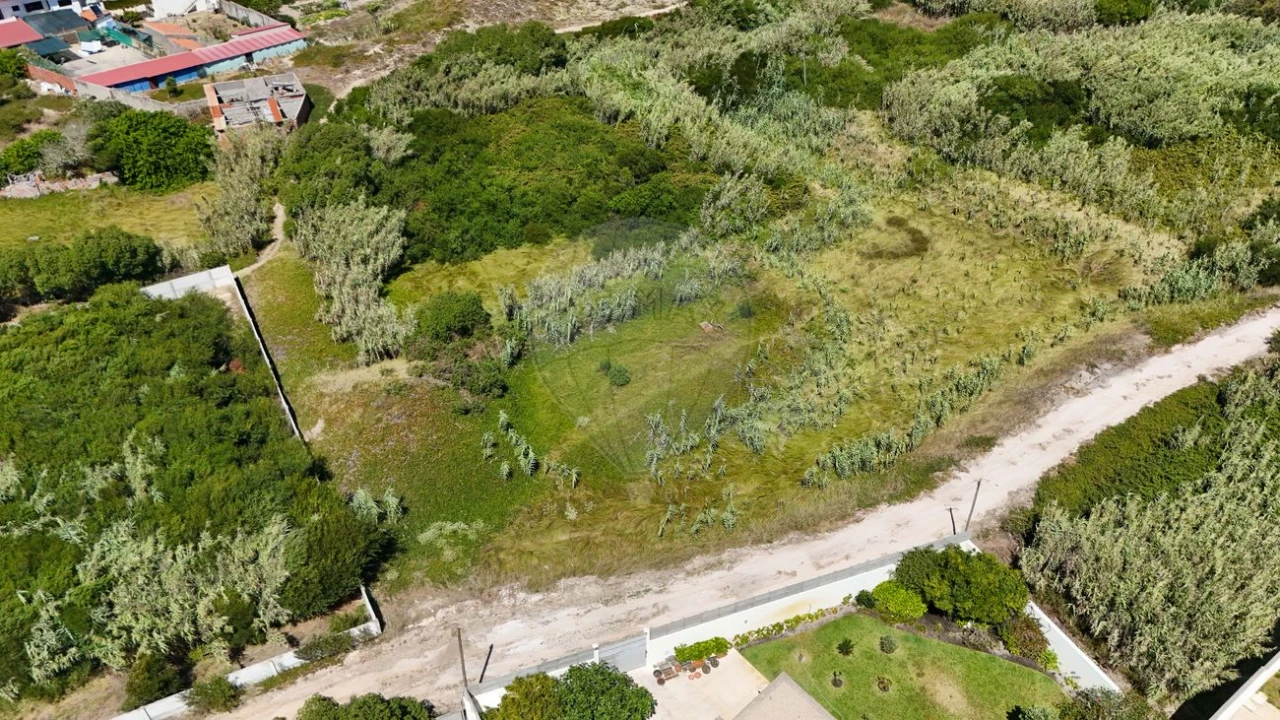 Terreno para Venda em Lavos Foto 4