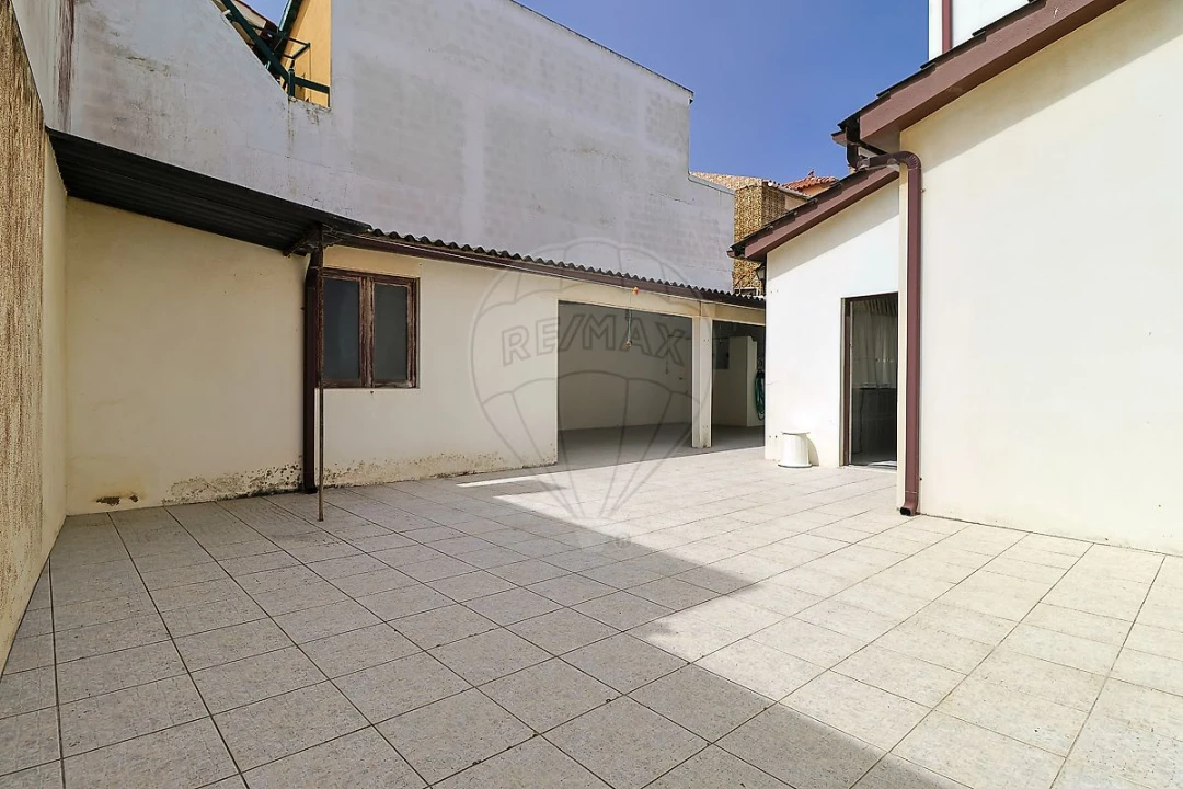 Moradia T4 para Venda em São Pedro Foto 20