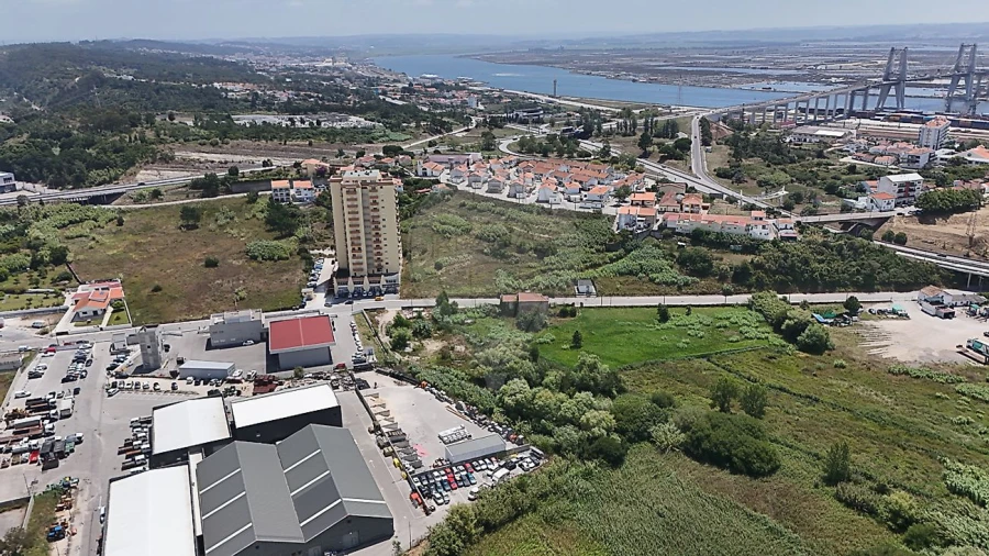 Terreno para Venda em Tavarede Foto 7