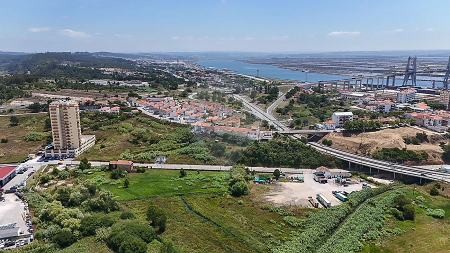 Terreno para Venda em Tavarede Foto 9