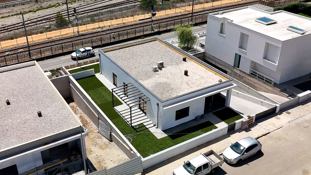 Moradia T4 para Venda em Vila Verde Foto 15