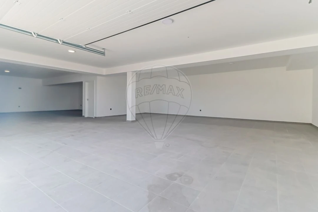 Moradia T4 para Venda em Vila Verde Foto 21