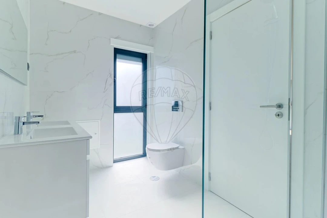 Moradia T4 para Venda em Vila Verde Foto 14