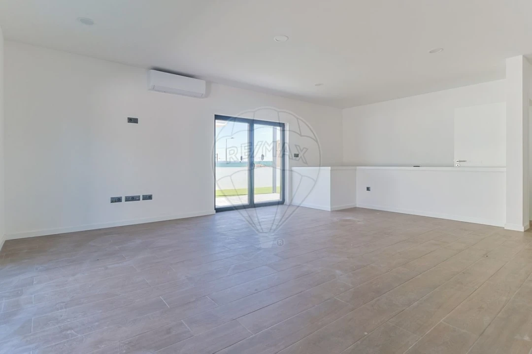 Moradia T4 para Venda em Vila Verde Foto 5