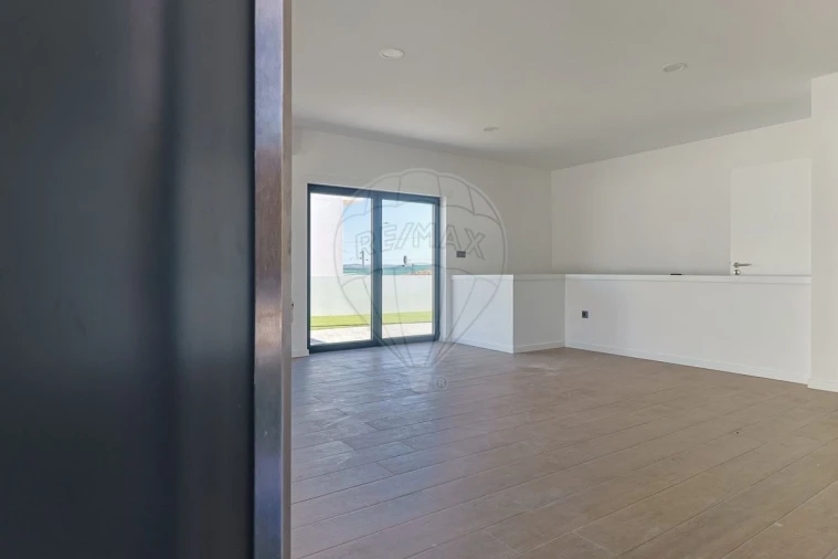 Moradia T4 para Venda em Vila Verde Foto 6