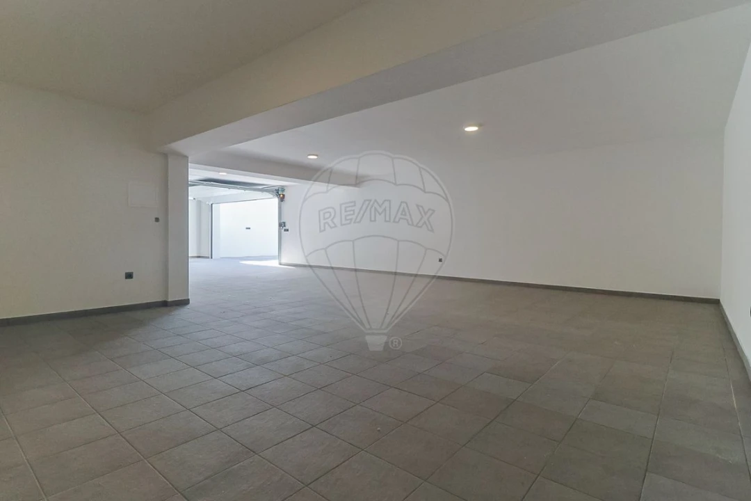 Moradia T4 para Venda em Vila Verde Foto 18