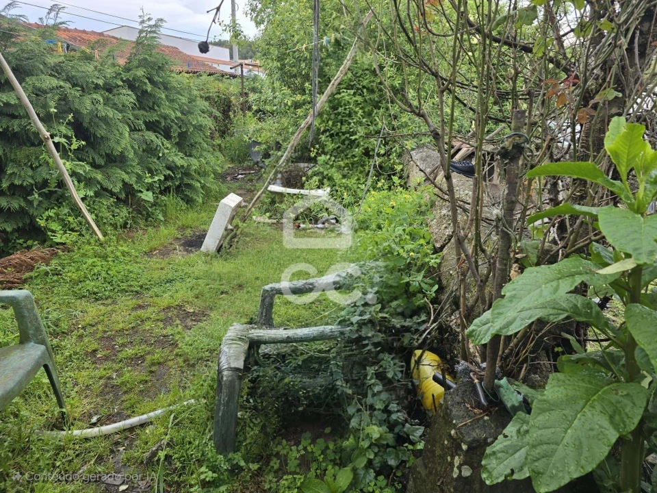 Moradia T2 para Venda em Selho (São Jorge) Foto 3