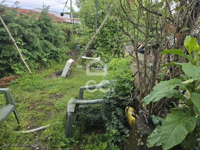 Moradia T2 para Venda em Selho (São Jorge) Foto 3