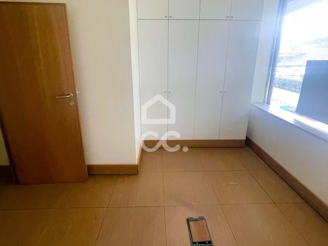 Negócio para Venda em Delães Foto 11