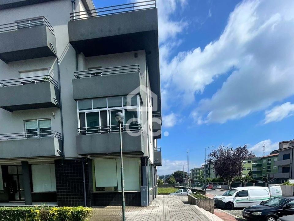 Negócio para Venda em Delães Foto 8