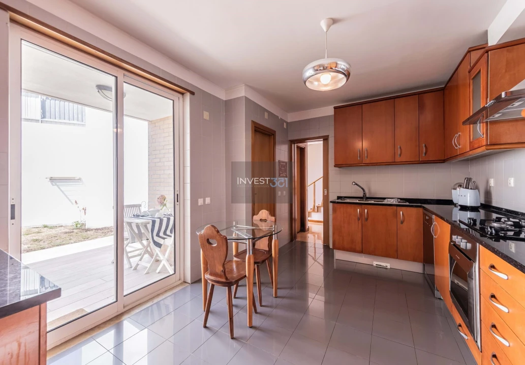 Moradia T5 para Venda em Oeiras e São Julião da Barra, Paço de Arcos e Caxias Foto 25