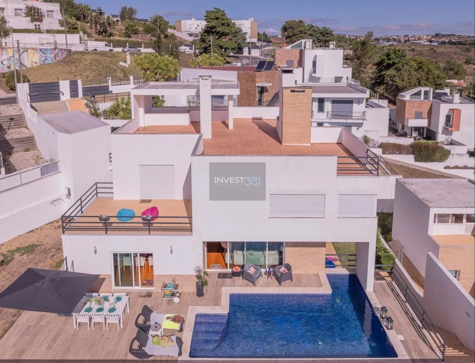 Moradia T5 para Venda em Oeiras e São Julião da Barra, Paço de Arcos e Caxias Foto 47