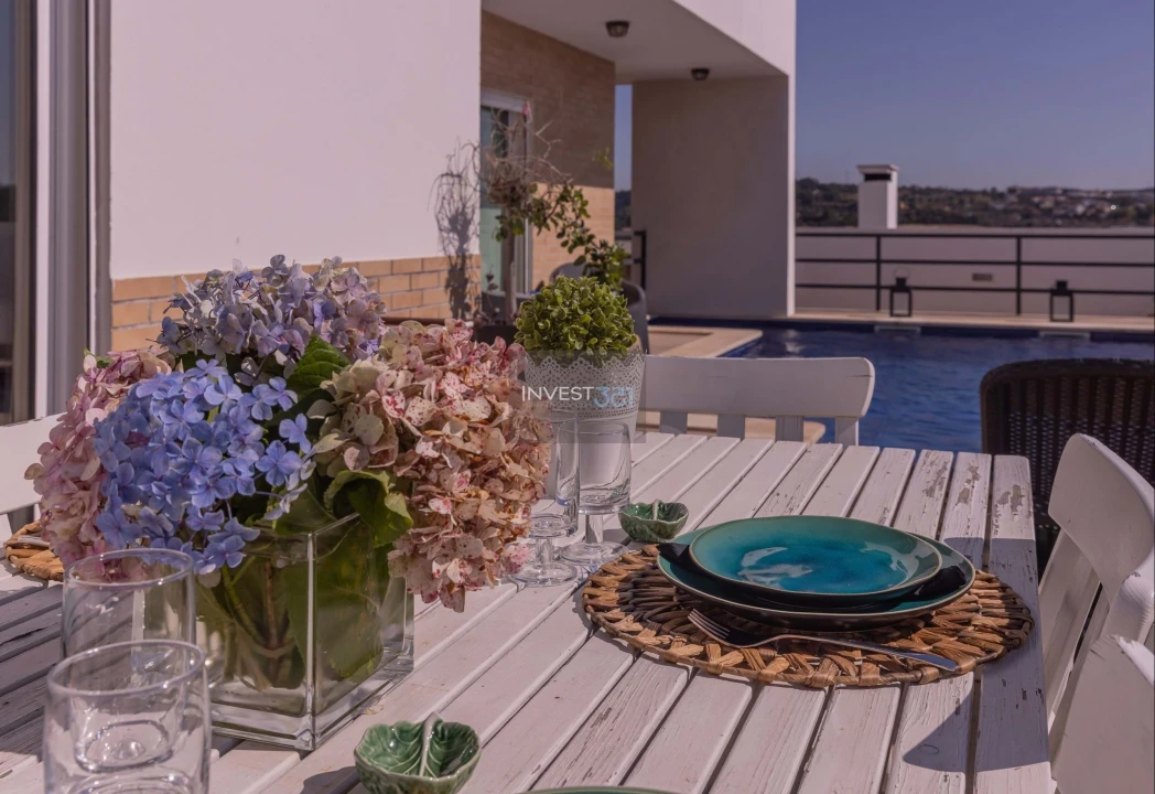 Moradia T5 para Venda em Oeiras e São Julião da Barra, Paço de Arcos e Caxias Foto 6