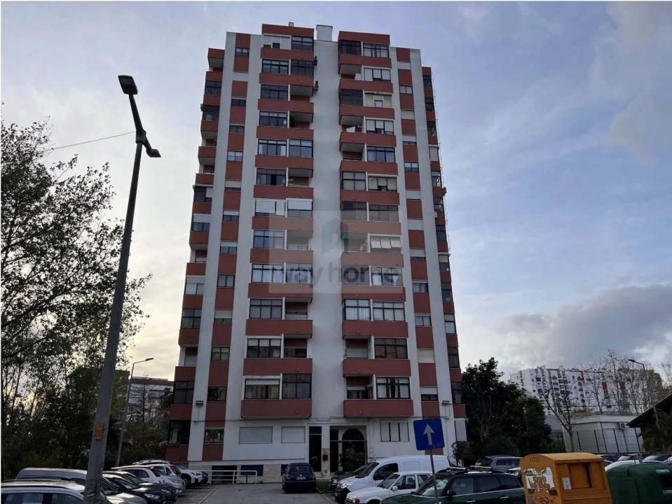 Negócio para Arrendamento em Odivelas Foto 1