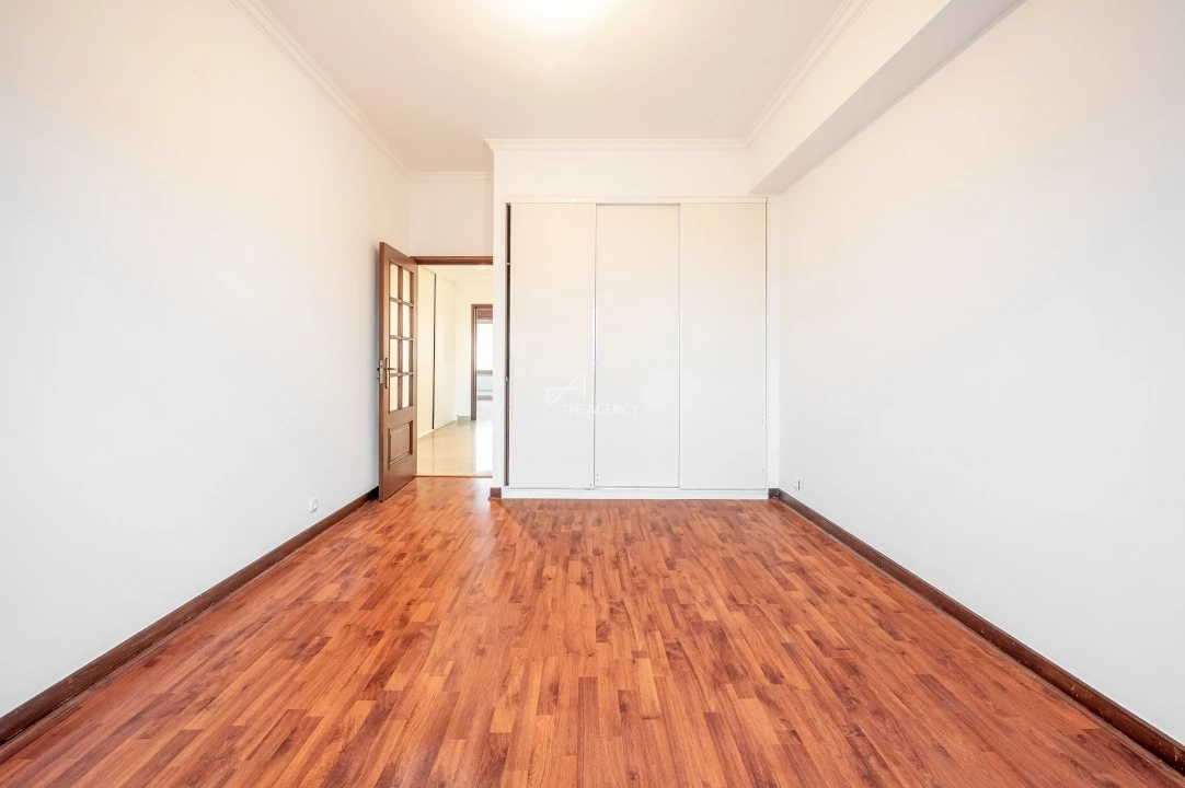 Apartamento T2 para Venda em Campo de Ourique Foto 12