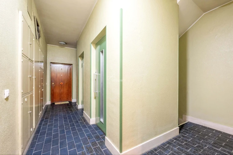 Apartamento T2 para Venda em Campo de Ourique Foto 26