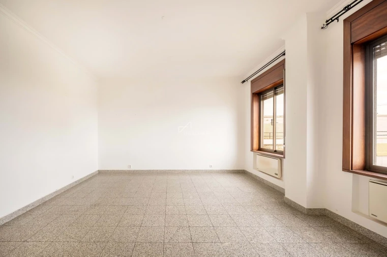 Apartamento T2 para Venda em Campo de Ourique Foto 23