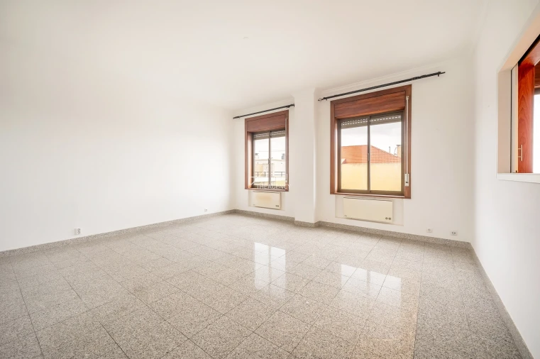 Apartamento T2 para Venda em Campo de Ourique Foto 14