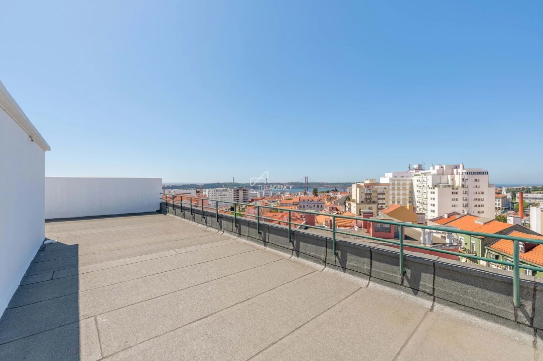 Apartamento T2 para Venda em Campo de Ourique Foto 4