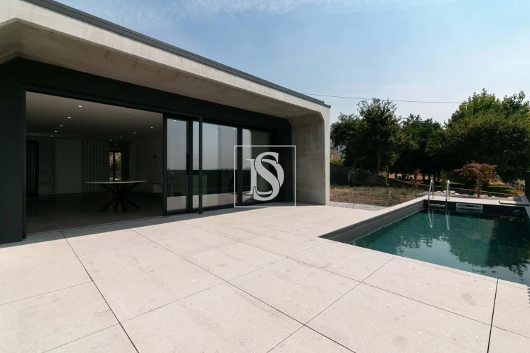 Moradia T3 para Venda em Leitões, Oleiros e Figueiredo Foto 24