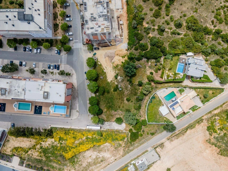 Terreno para Venda em Armação de Pera Foto 3