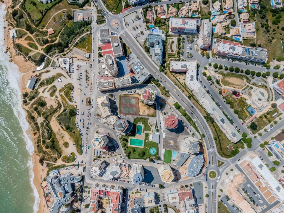 Terreno para Venda em Armação de Pera Foto 9