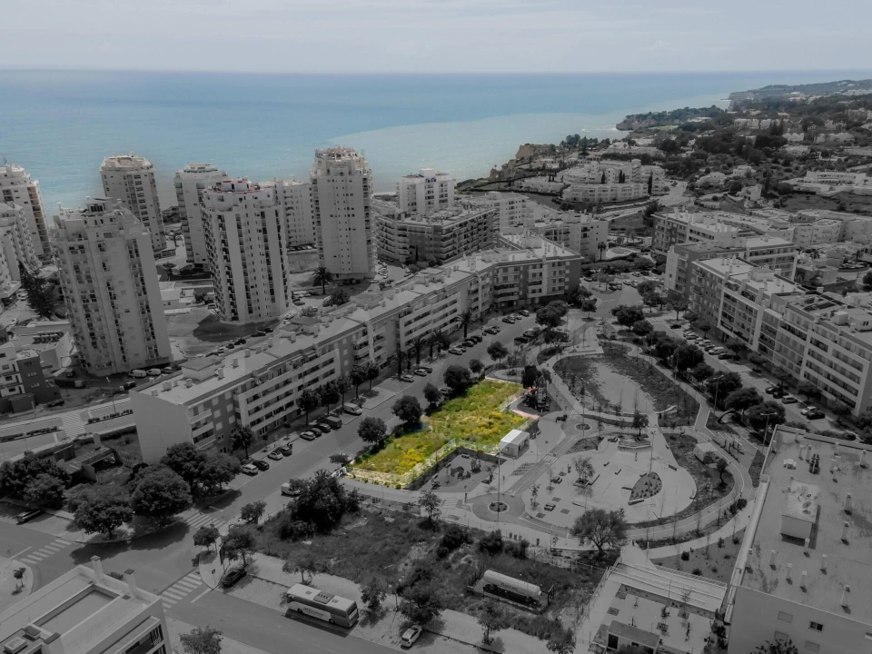 Terreno para Venda em Armação de Pera Foto 1