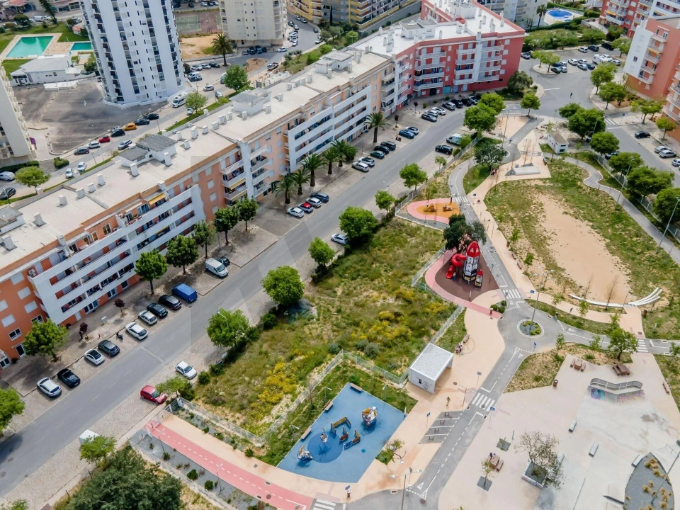 Terreno para Venda em Armação de Pera Foto 16