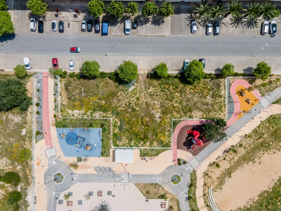 Terreno para Venda em Armação de Pera Foto 6