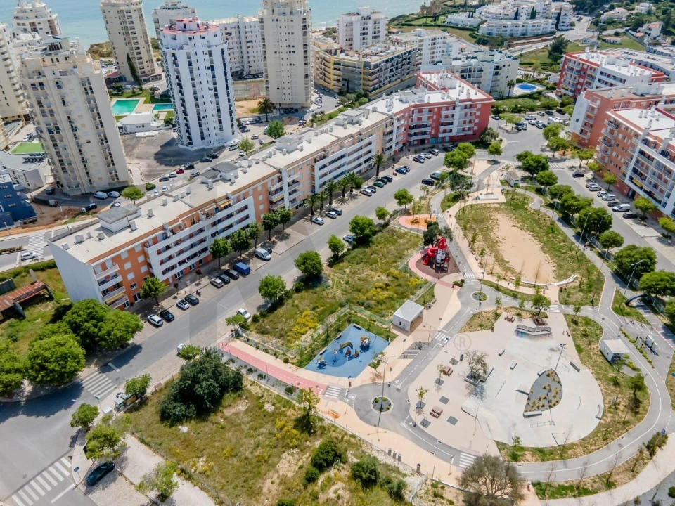 Terreno para Venda em Armação de Pera Foto 4