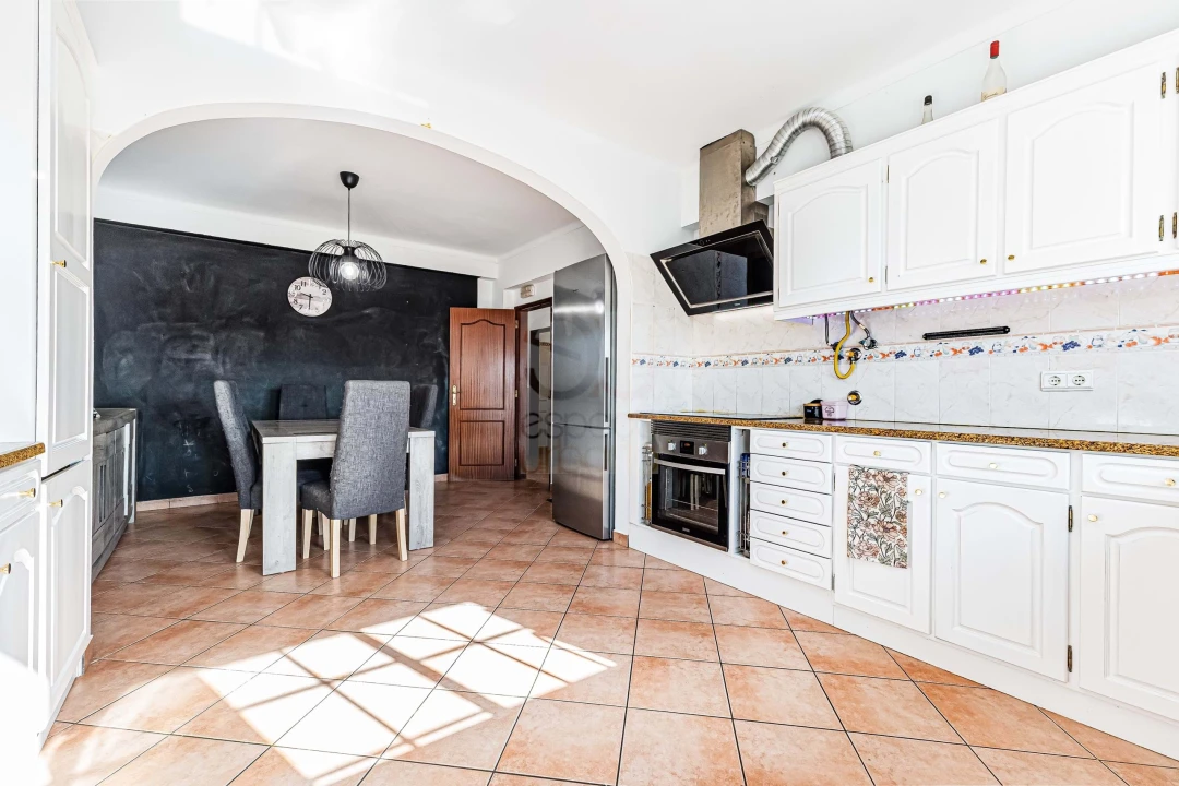 Moradia T4 para Venda em São Silvestre Foto 3