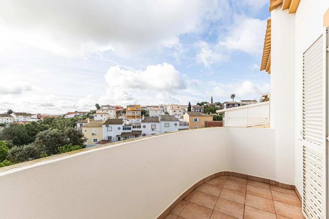 Moradia T4 para Venda em São Silvestre Foto 14