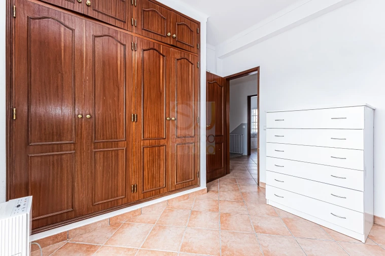 Moradia T4 para Venda em São Silvestre Foto 13