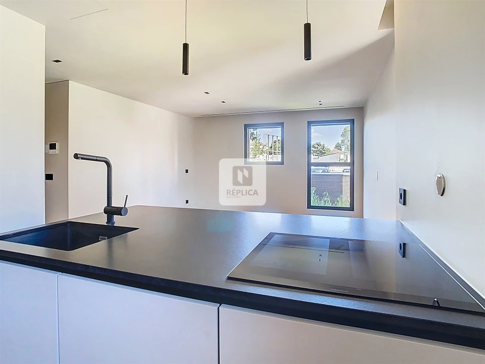 Apartamento T1 para Arrendamento em Ramalde Foto 3