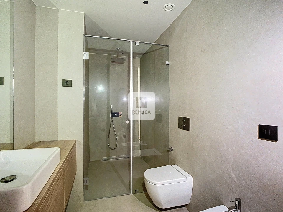 Apartamento T1 para Arrendamento em Ramalde Foto 9