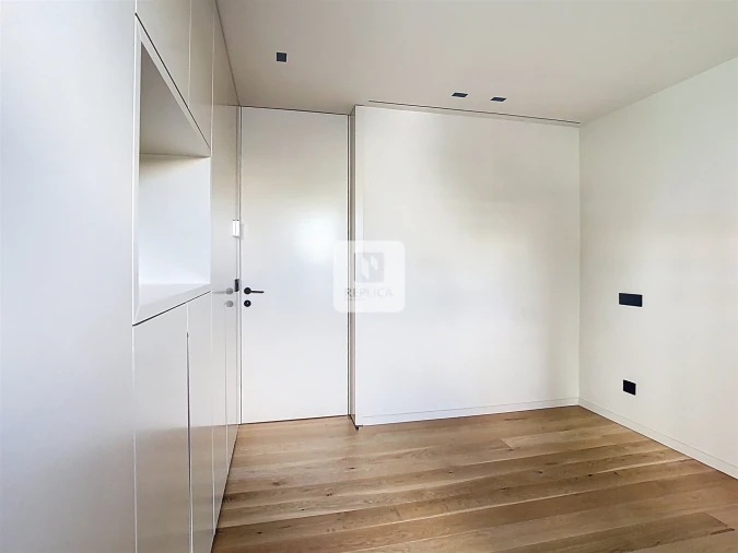 Apartamento T1 para Arrendamento em Ramalde Foto 12