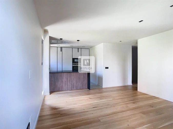 Apartamento T1 para Arrendamento em Ramalde Foto 2