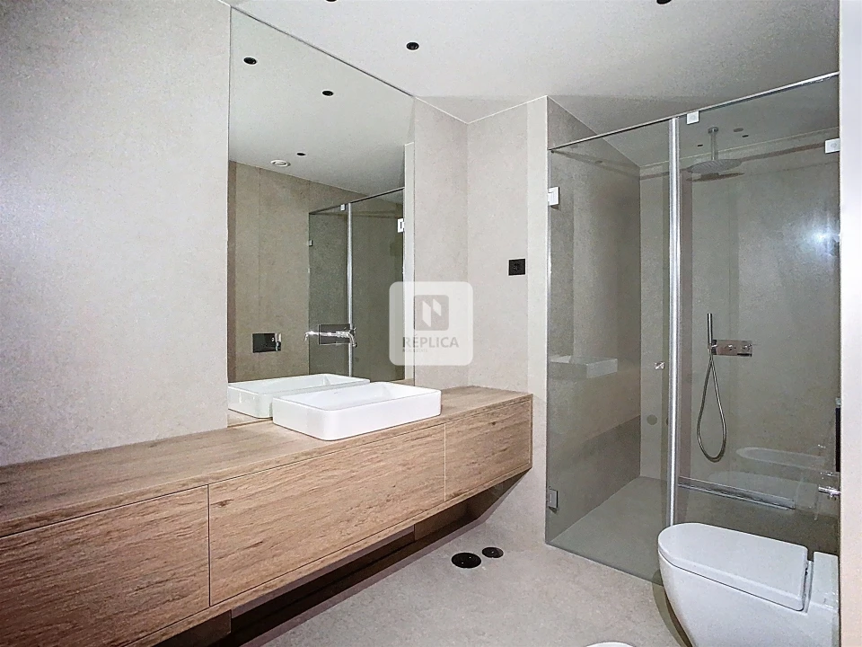 Apartamento T1 para Arrendamento em Ramalde Foto 8