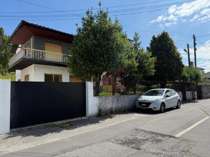 Moradia T6 para Venda em Lordelo Foto 36