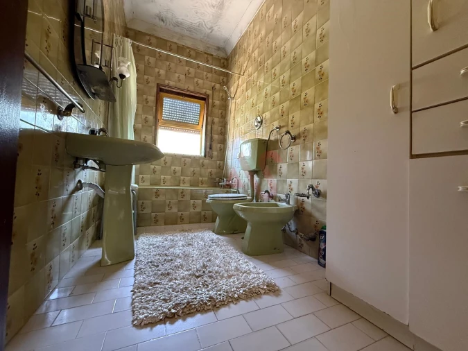 Moradia T6 para Venda em Lordelo Foto 32