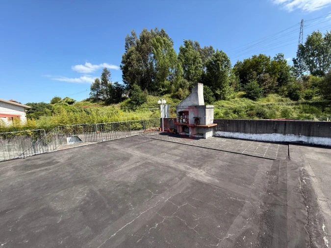 Moradia T6 para Venda em Lordelo Foto 27