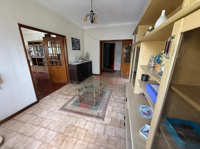 Moradia T6 para Venda em Lordelo Foto 10