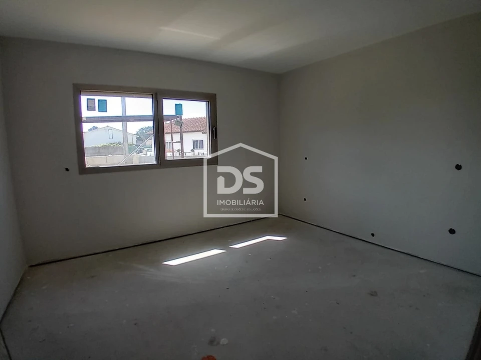 Moradia T4 para Venda em Batalha Foto 10