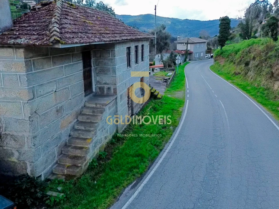 Moradia T3 para Venda em Travanca Foto 1