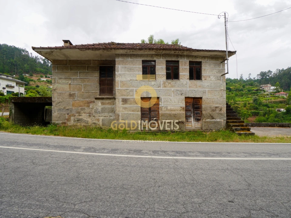 Moradia T3 para Venda em Travanca Foto 6