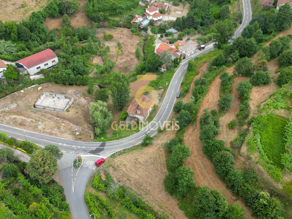 Moradia T3 para Venda em Travanca Foto 4