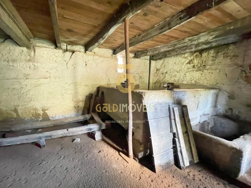 Moradia T3 para Venda em Travanca Foto 12