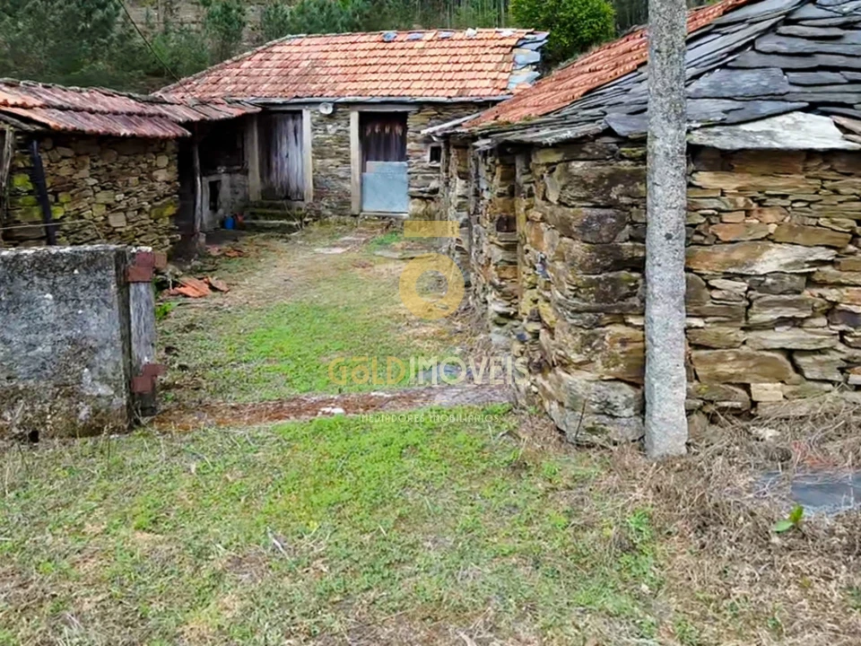 Moradia T2 para Venda em Real Foto 8