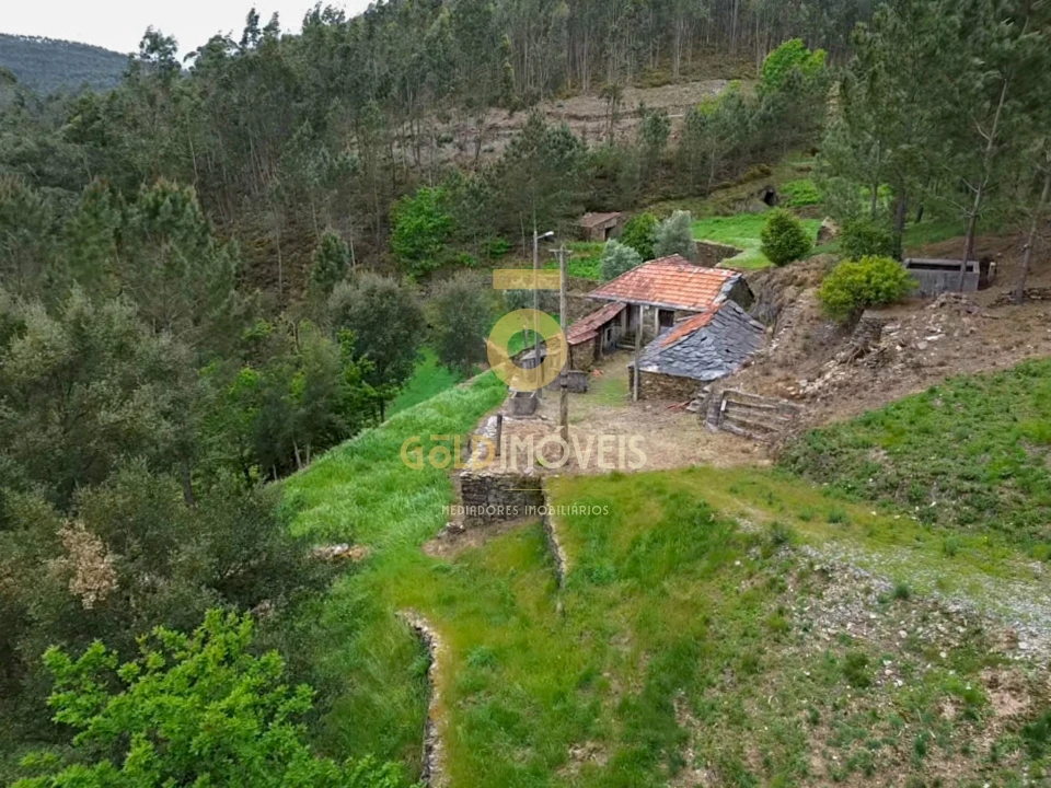 Moradia T2 para Venda em Real Foto 13